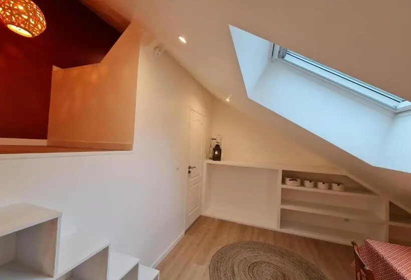 スタンダードルーム, Le Saint Christophe   Mairie D Aubervilliers Ligne 12