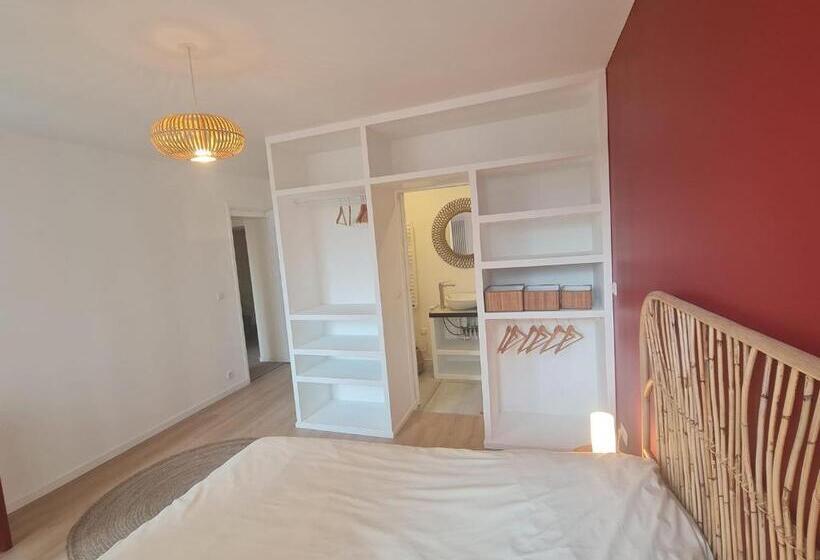 Номер Стандарт, Le Saint Christophe   Mairie D Aubervilliers Ligne 12