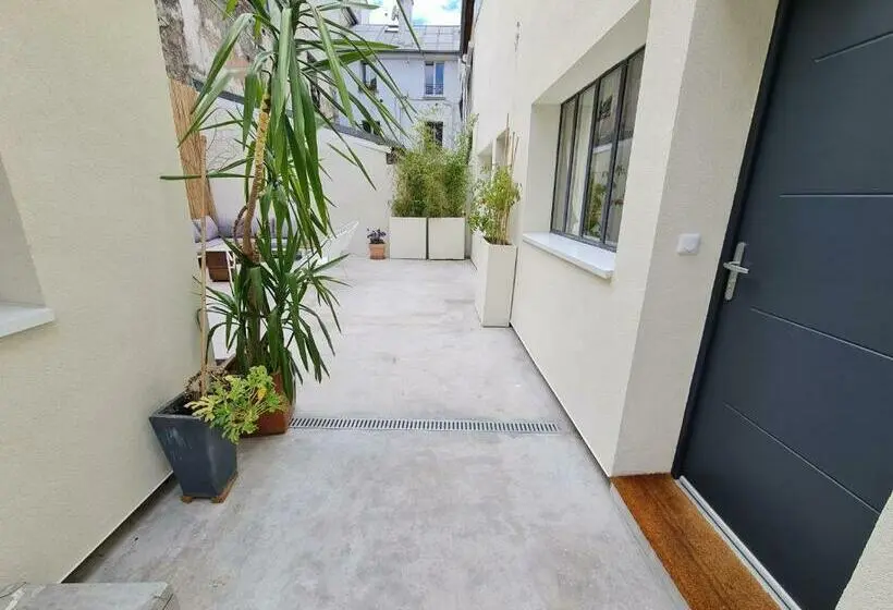 デラックスルーム, Le Saint Christophe   Mairie D Aubervilliers Ligne 12