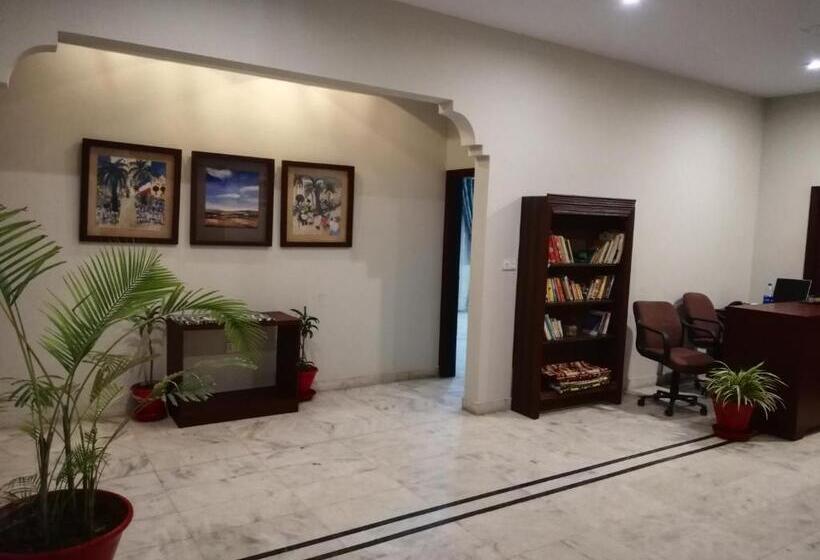 اتاق لوکس, Island Clifton