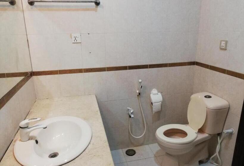 اتاق لوکس با تخت بزرگ, Island Clifton