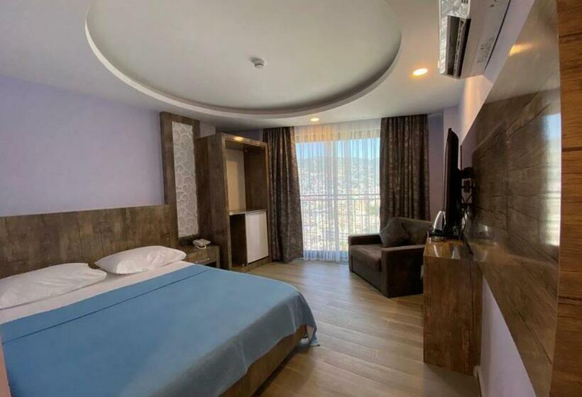 غرفة قياسية, Castle Light Boutique