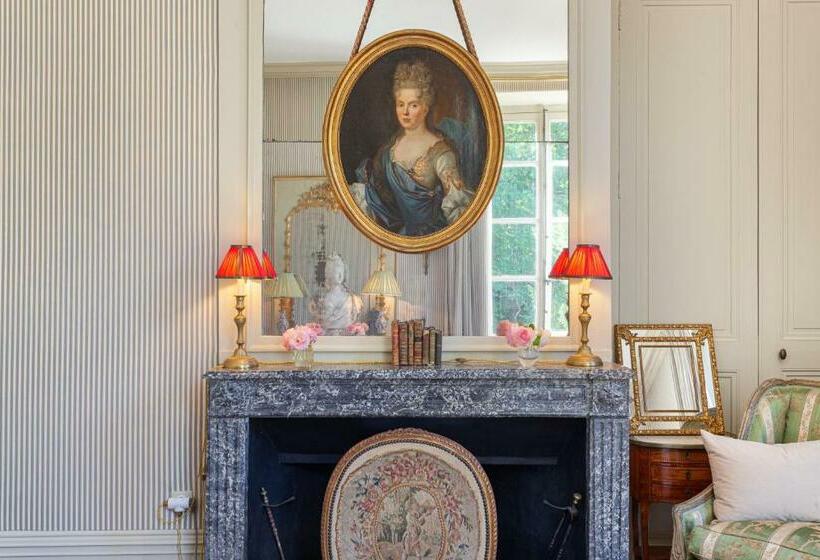 Люкс Повышенной Комфортности, Château De Paradis