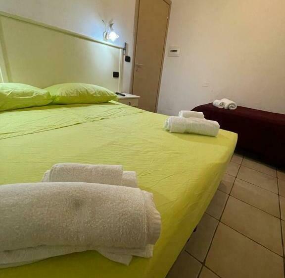 اتاق اجرایی سه نفره, Oz House