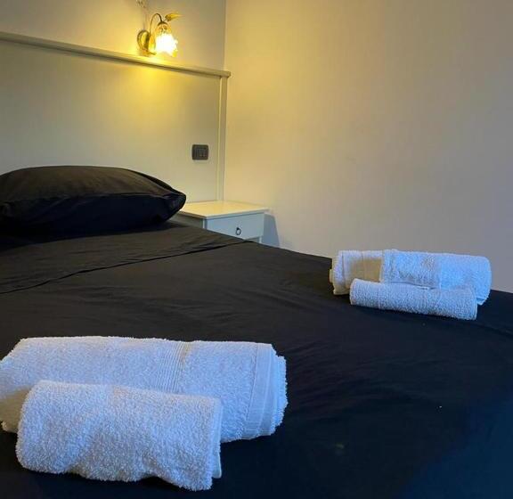 اتاق استاندارد, Oz House