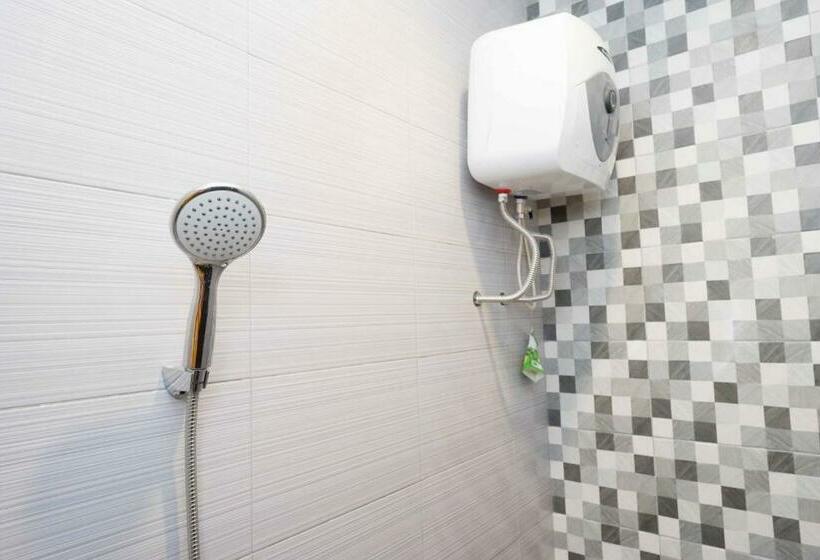 스탠다드 룸, Reddoorz Syariah At Kelud Sampangan Semarang