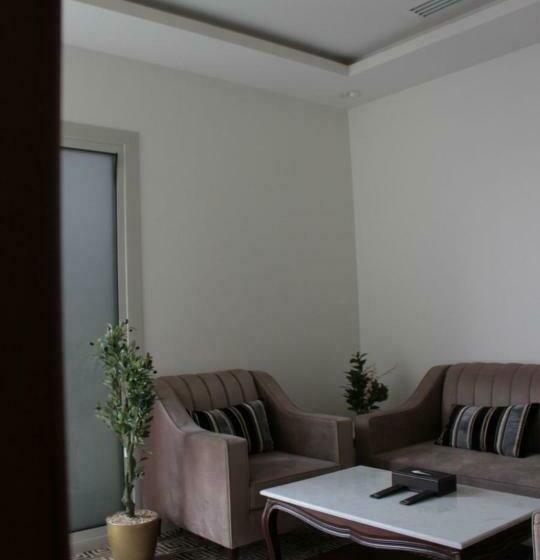 شقة غرفة نوم واحدة مزودة بشُرفة, قوت المصيف للشقق الفندقية