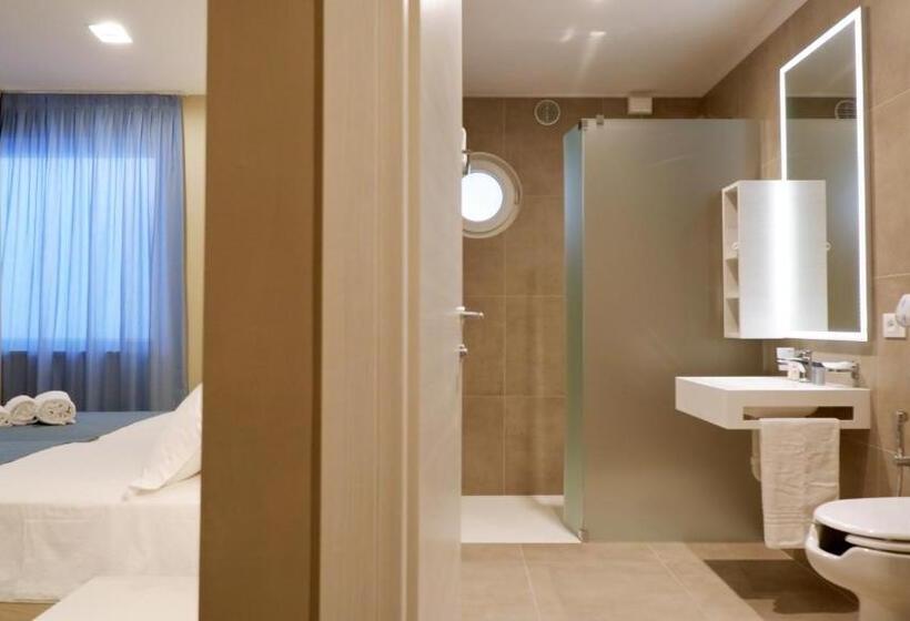 스탠다드 스튜디오, Pianomare Riviera Apartments And Rooms