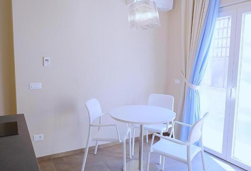 스탠다드 스튜디오, Pianomare Riviera Apartments And Rooms