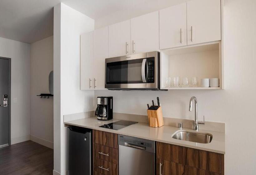 اتاق استاندارد با تخت بزرگ, Sonder At Pivot