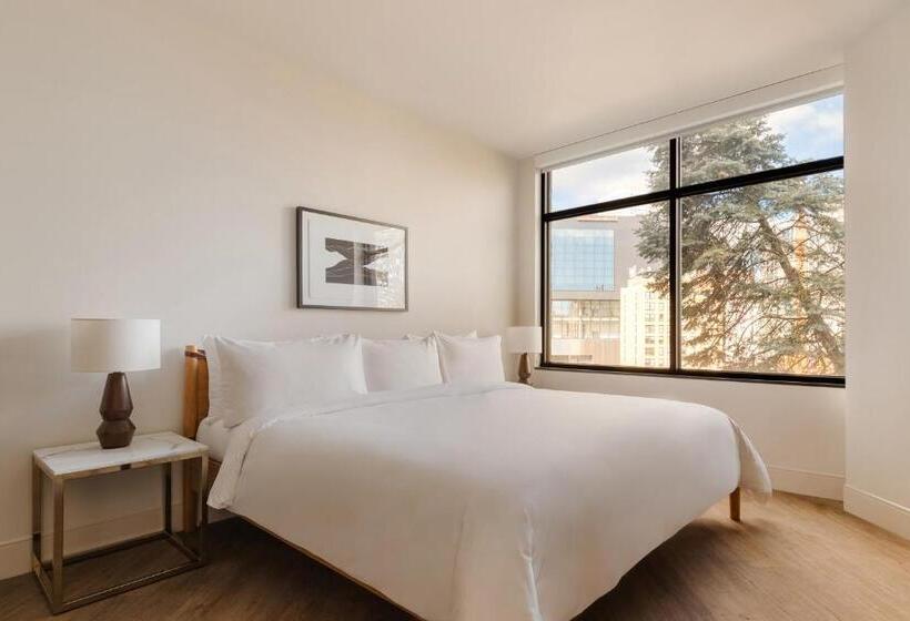 اتاق استاندارد با تخت بزرگ برای معلولان, Sonder At Pivot