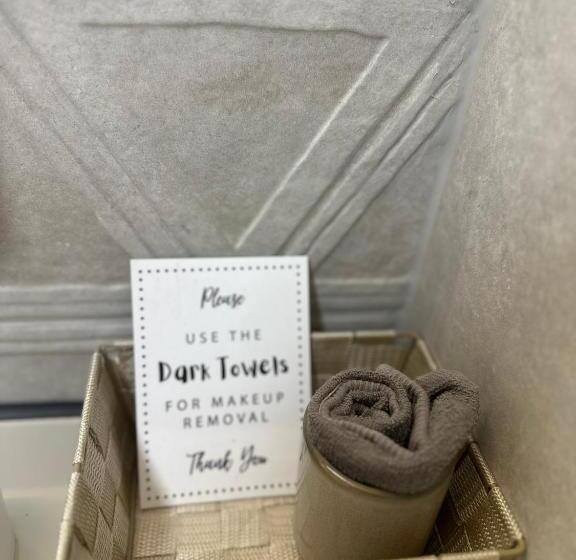 Superior room with lake view, La Vista Luxury Villa