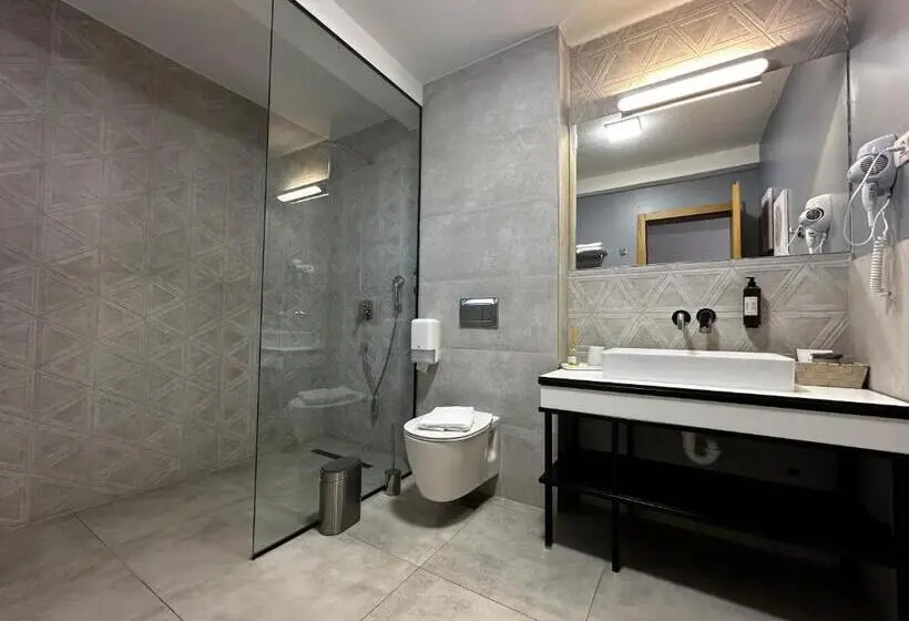 اتاق استاندارد با تخت بزرگ, La Vista Luxury Villa