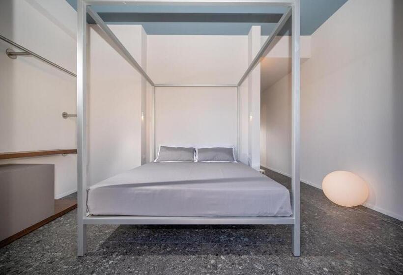 キングサイズベッドのスタンダードルーム, Bed 10.5   Design Suite