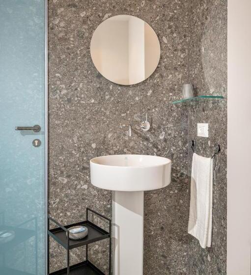 キングサイズベッドのスタンダードルーム, Bed 10.5   Design Suite