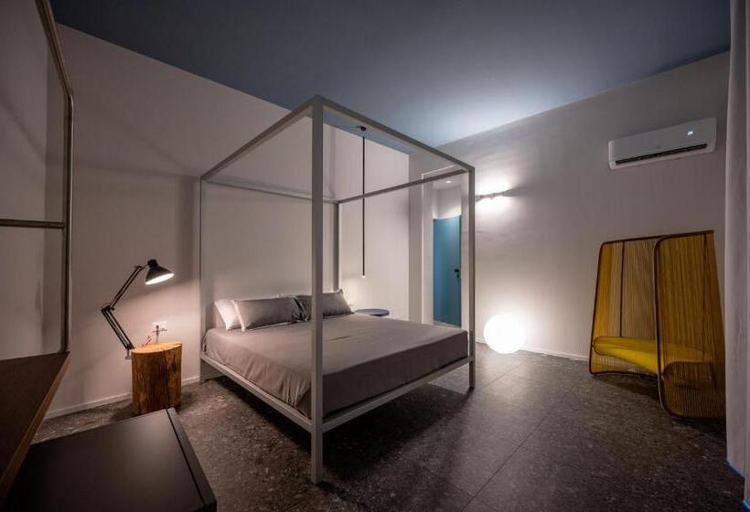 キングサイズベッドのスタンダードルーム, Bed 10.5   Design Suite