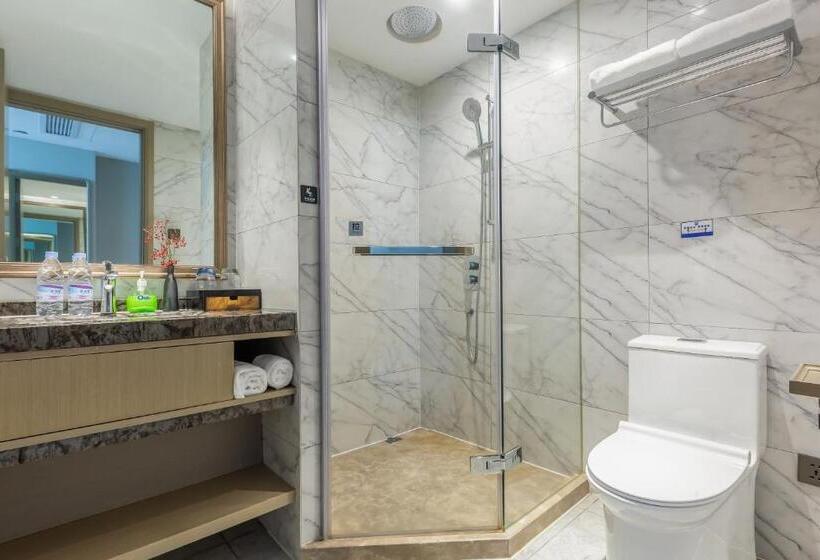 غرفة قياسية ثلاثية, Byland Star