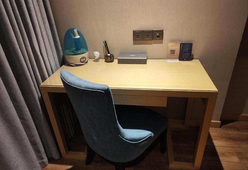 חדר סטנדרט יחיד, Byland Star