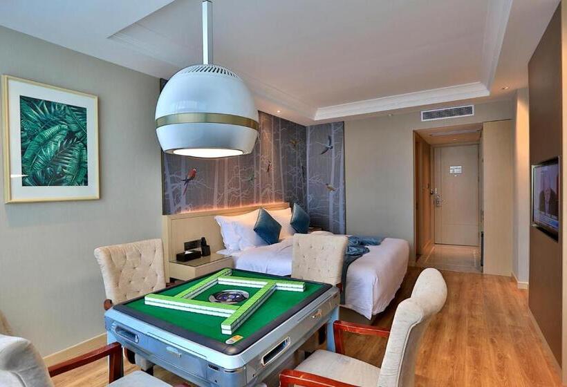 غرفة سوبيريور, Byland Star