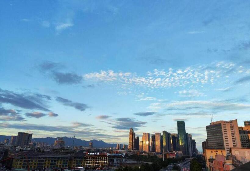 غرفة قياسية سرير كينج, Byland Star