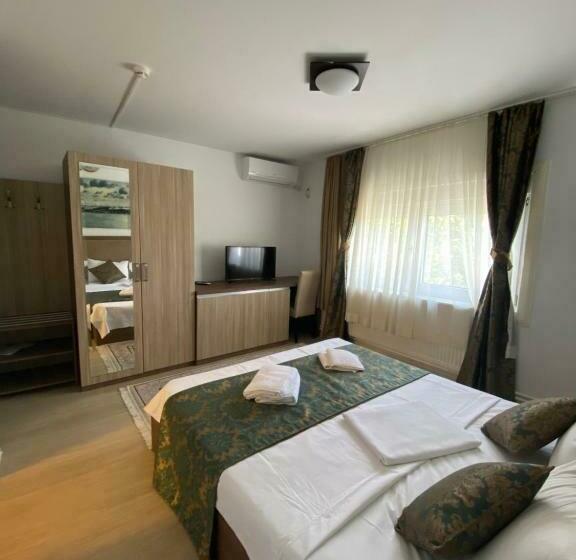 اتاق استاندارد با تخت بزرگ, Falkor