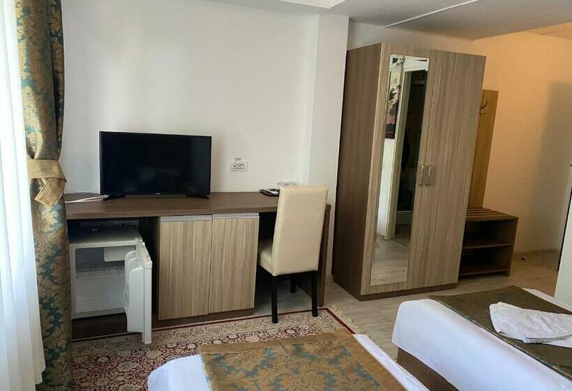 اتاق استاندارد, Falkor