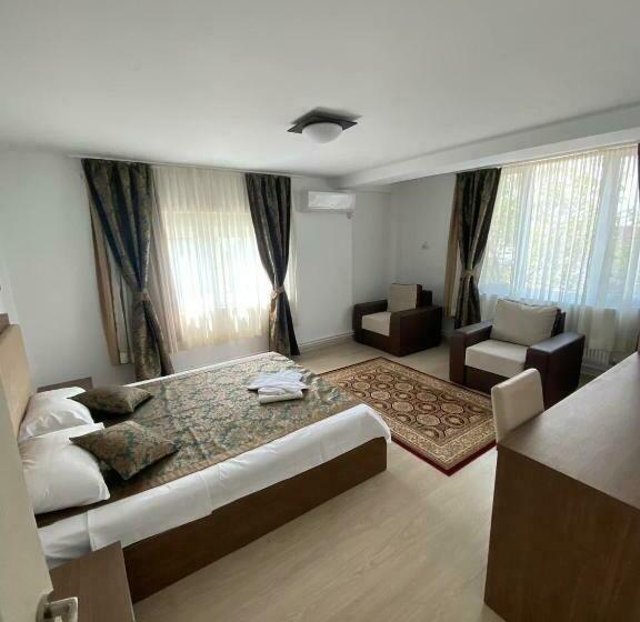 سوئیت با وان آب گرم, Falkor