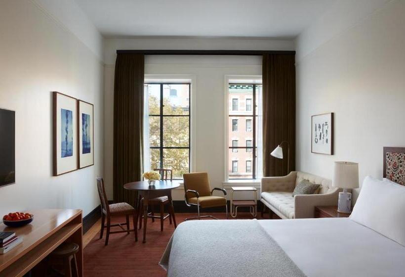 클래식 룸 킹 침대, Nine Orchard