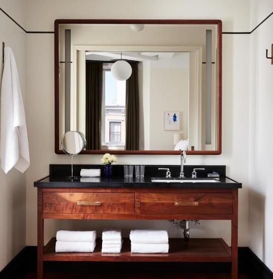 스탠다드 룸 킹사이즈 침대, Nine Orchard