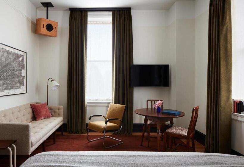 침실 2개 스위트, Nine Orchard