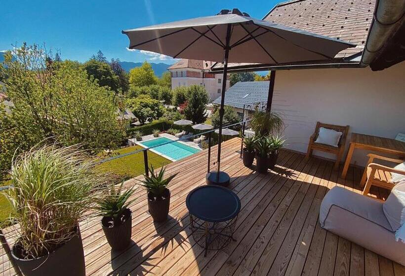 سوییت با چشم‌انداز استخر, Villa Pomona