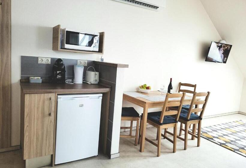 スイート（家族用）, Silver Lodge Vendégház Egerszalók