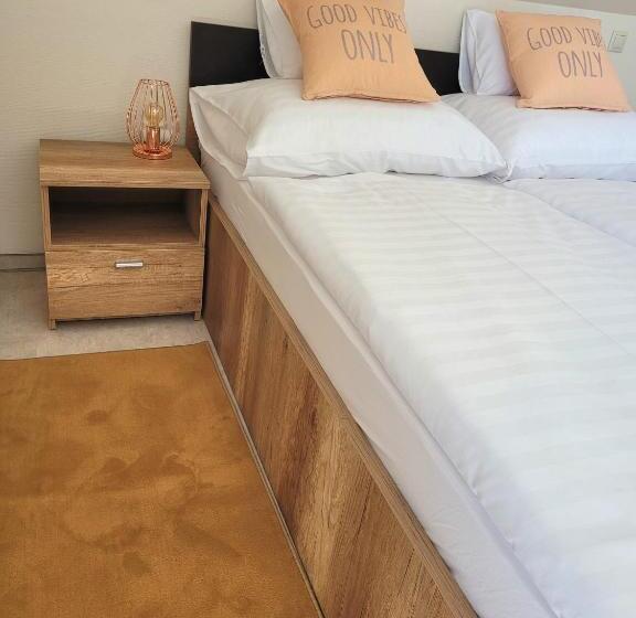 テラス付き１ベッドルームアパートメント, Silver Lodge Vendégház Egerszalók