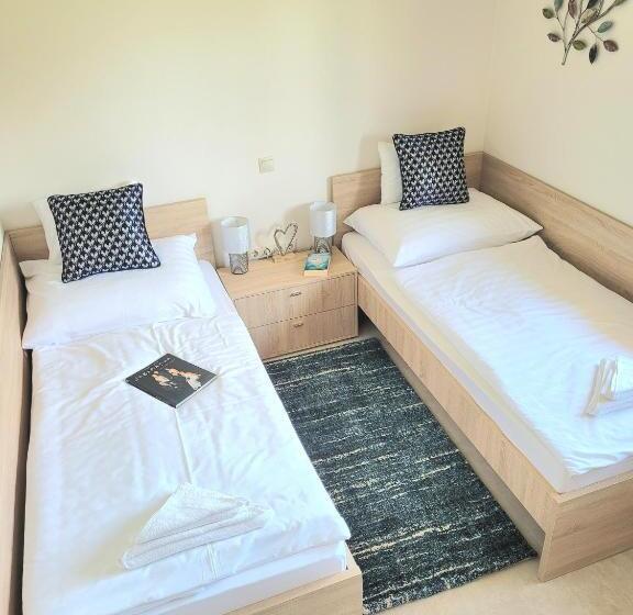 Семейный Полулюкс, Silver Lodge Vendégház Egerszalók