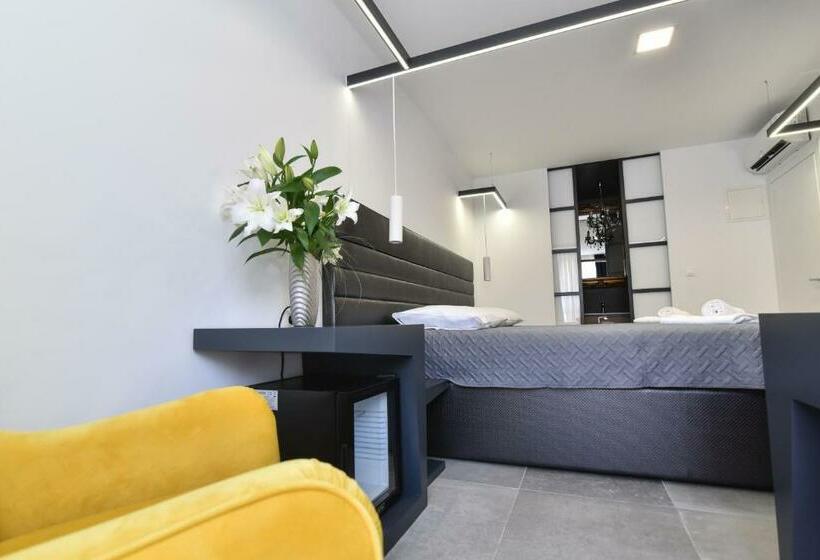 수피리어 룸, Mido Rooms