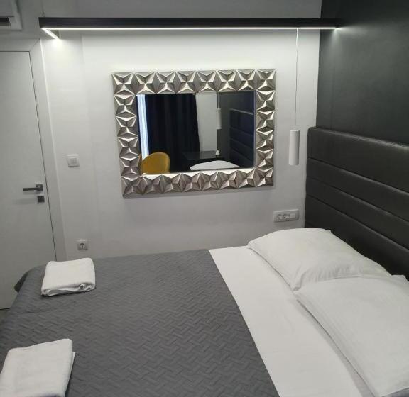 디럭스 룸, Mido Rooms