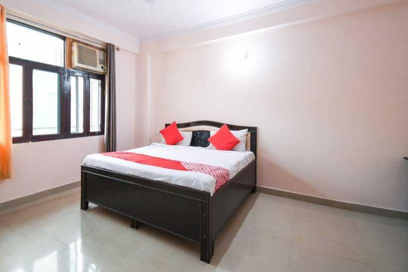 Трехместный Номер Классика, Pop 91393 Krishna Residency Inn
