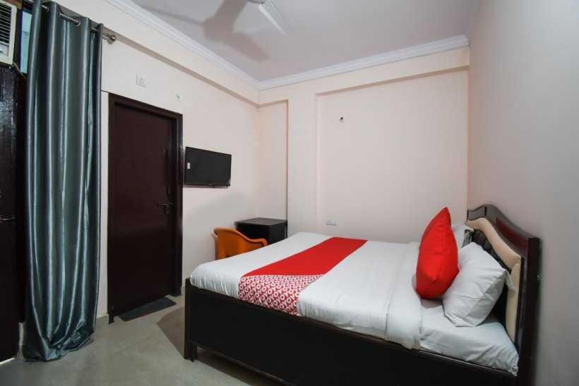 اتاق کلاسیک سه تخته, Pop 91393 Krishna Residency Inn