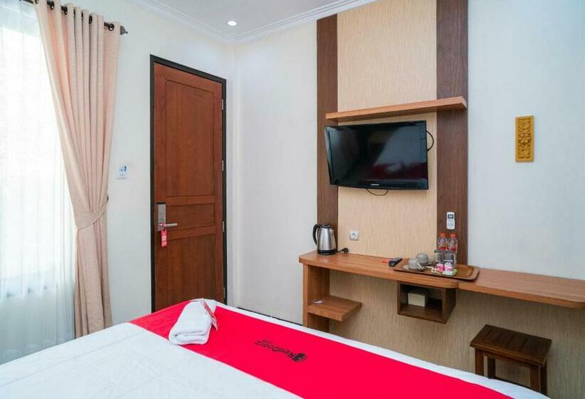Номер Стандарт, Reddoorz Plus Syariah @ Jalan Dokter Wahidin Bojonegoro