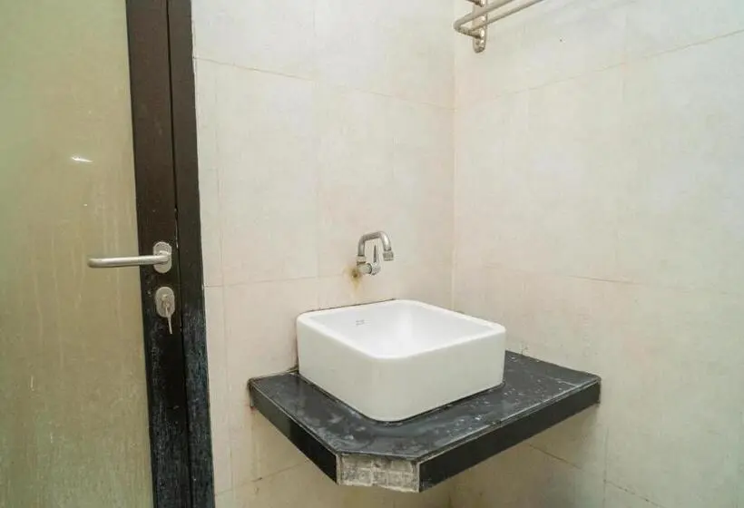 スタンダードルーム, Reddoorz Plus Syariah @ Jalan Dokter Wahidin Bojonegoro