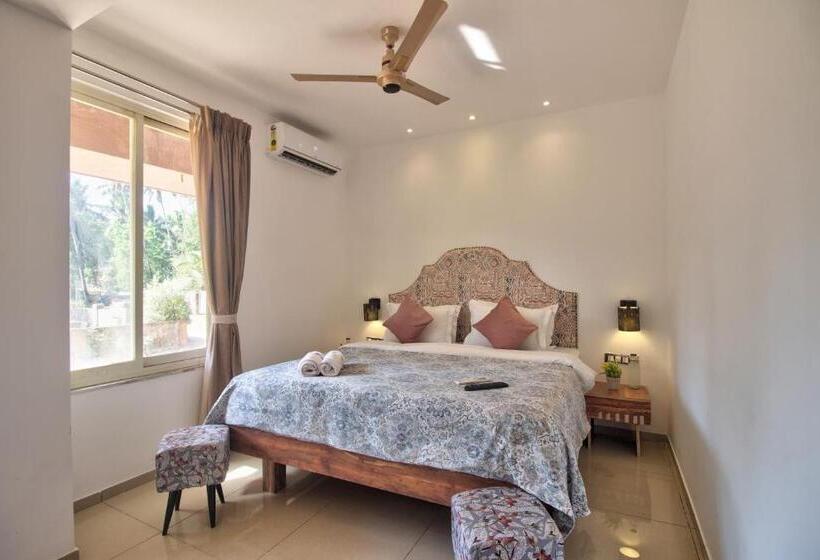 スーペリアトリプルルーム, Ocean Wave   Calangute