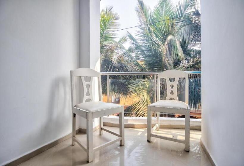 スーペリアトリプルルーム, Ocean Wave   Calangute