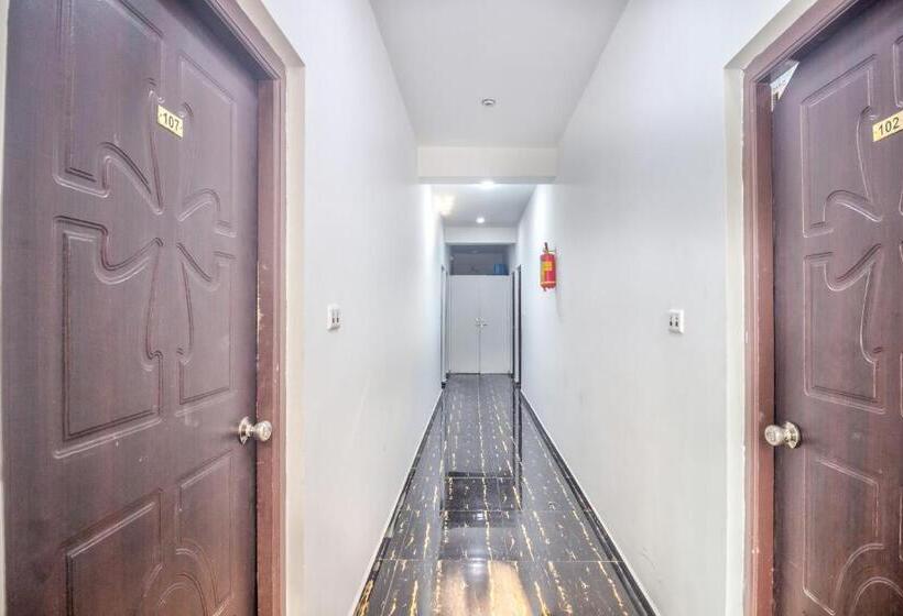 スーペリアトリプルルーム, Ocean Wave   Calangute