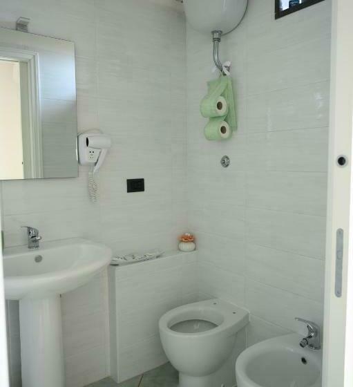 اتاق استاندارد, Flowers  House