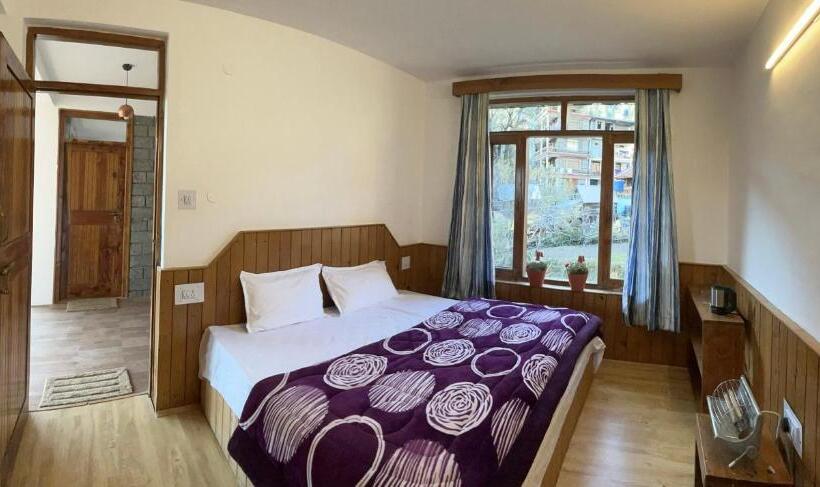 Номер Deluxe, Sukoon Stays Manali
