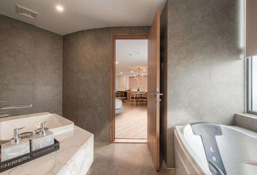 سوییت خانوادگی, Zenia Boutique Hotel Nha Trang