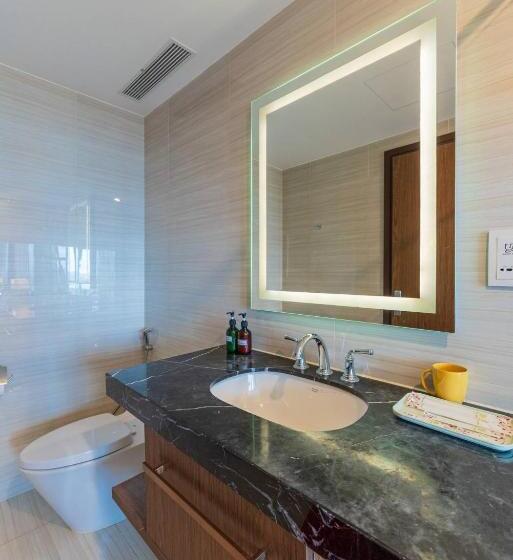 سوئیت با تخت بزرگ, Moonlight Bay Panorama Condotel Ocean View