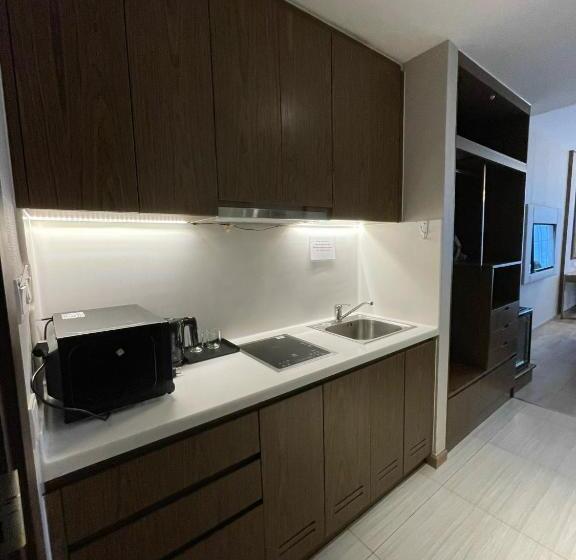 سوییت خانوادگی, Moonlight Bay Panorama Condotel Ocean View