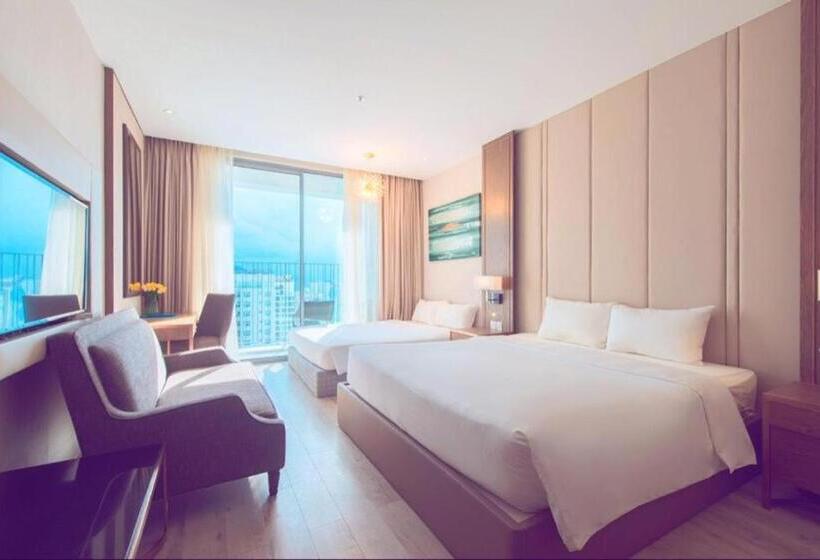 سوییت خانوادگی, Moonlight Bay Panorama Condotel Ocean View