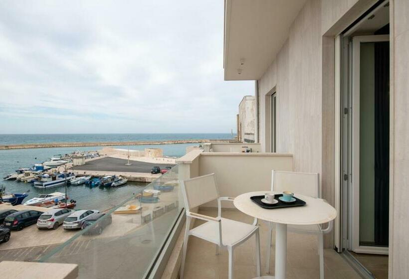 스탠다드 룸 바다 전망, Vie Del Porto